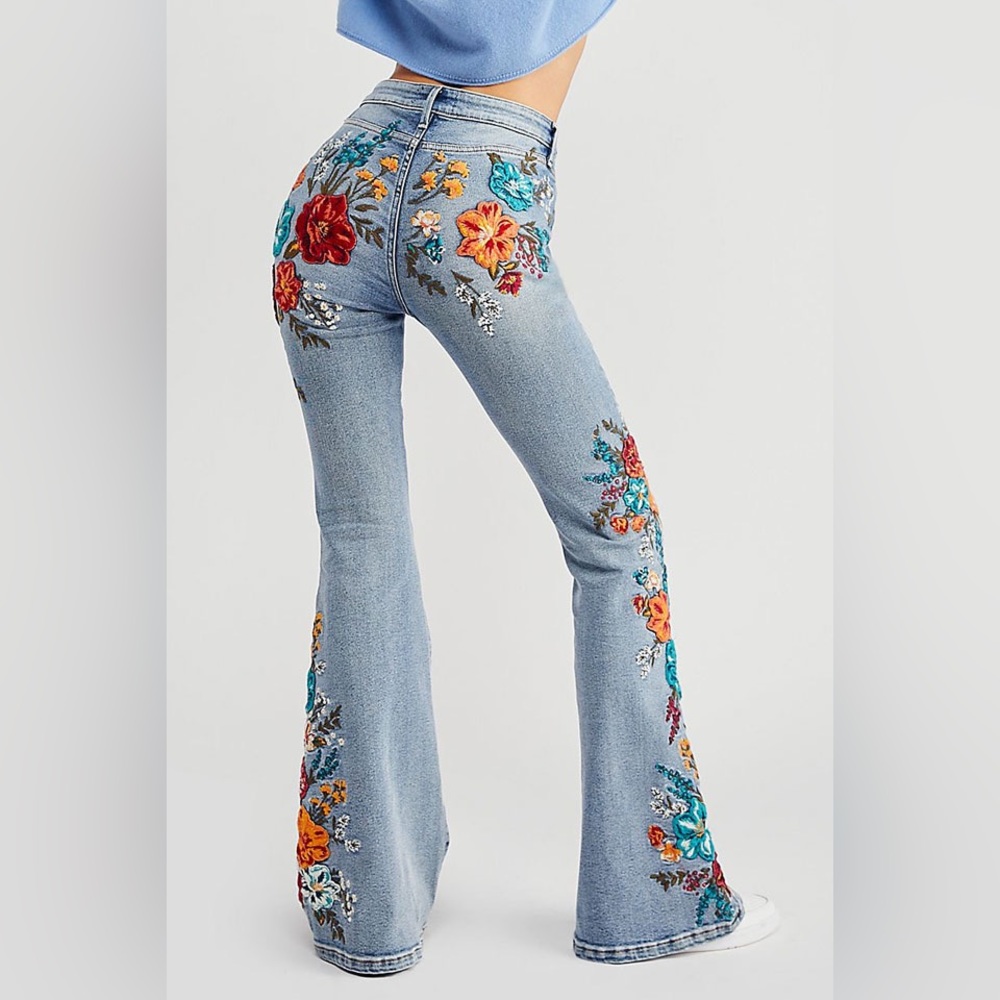 NWT DRIFTWOOD FARRAH JEANS IN FALL FLOWER